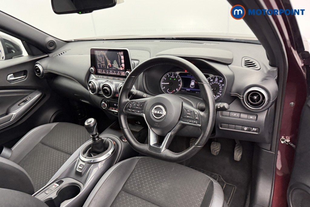 Nissan Juke N-Connecta Manual Petrol SUV - Stock Number (1566089) - 4th supplementary image