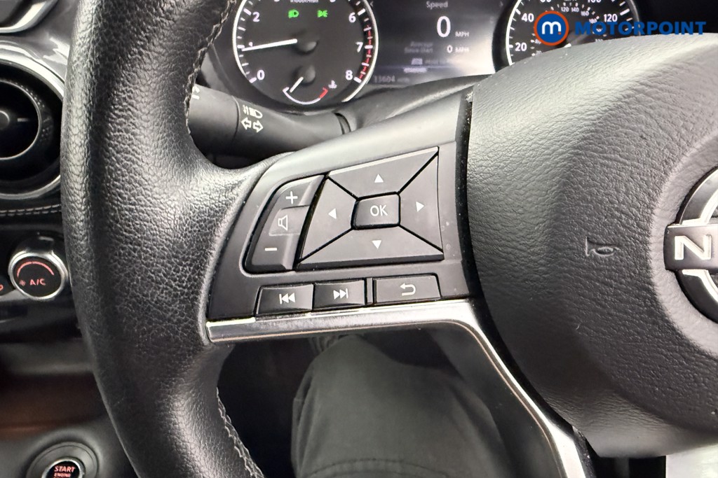 Nissan Juke N-Connecta Manual Petrol SUV - Stock Number (1566089) - 13th supplementary image