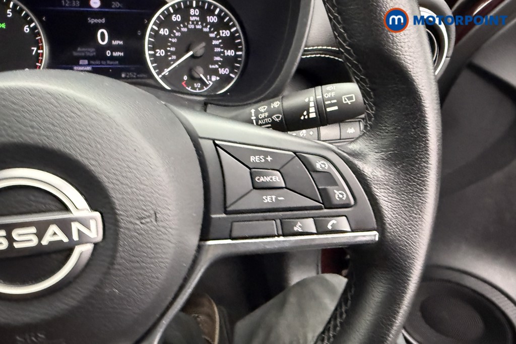 Nissan Juke N-Connecta Manual Petrol SUV - Stock Number (1566089) - 14th supplementary image