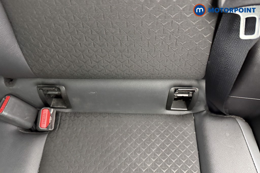 Nissan Juke N-Connecta Manual Petrol SUV - Stock Number (1566089) - 24th supplementary image