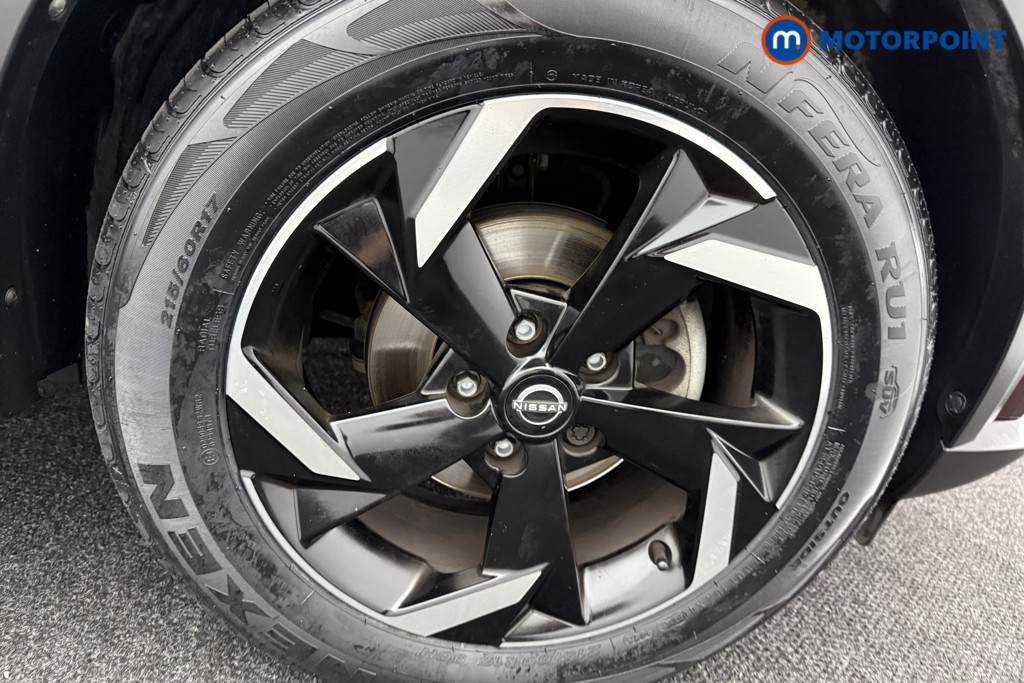 Nissan Juke N-Connecta Manual Petrol SUV - Stock Number (1566089) - 32nd supplementary image