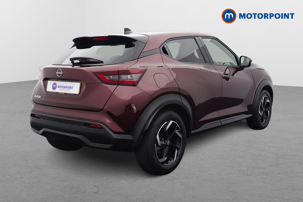Nissan Juke N-Connecta Manual Petrol SUV - Stock Number (1566089) - Drivers side rear corner