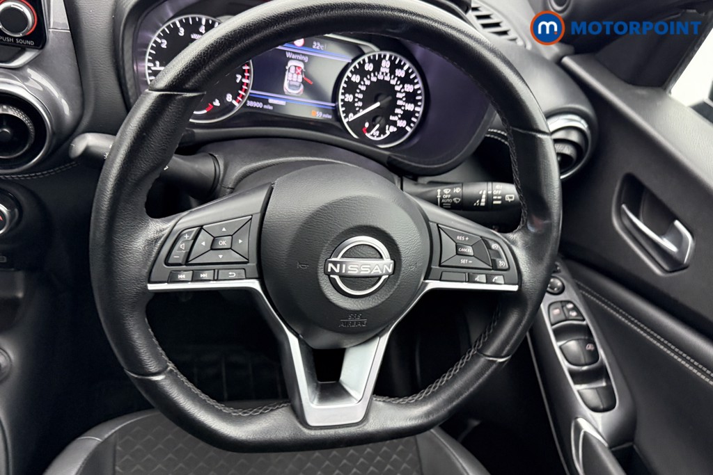 Nissan Juke N-Connecta Manual Petrol SUV - Stock Number (1566136) - 3rd supplementary image
