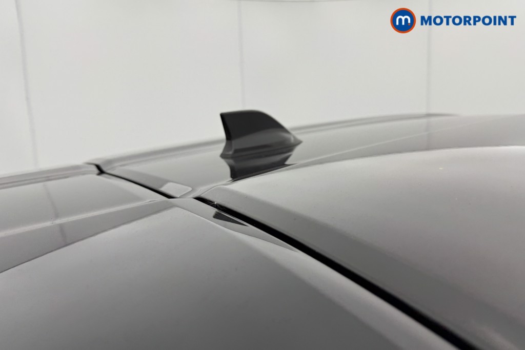 Nissan Juke N-Connecta Manual Petrol SUV - Stock Number (1566136) - 17th supplementary image