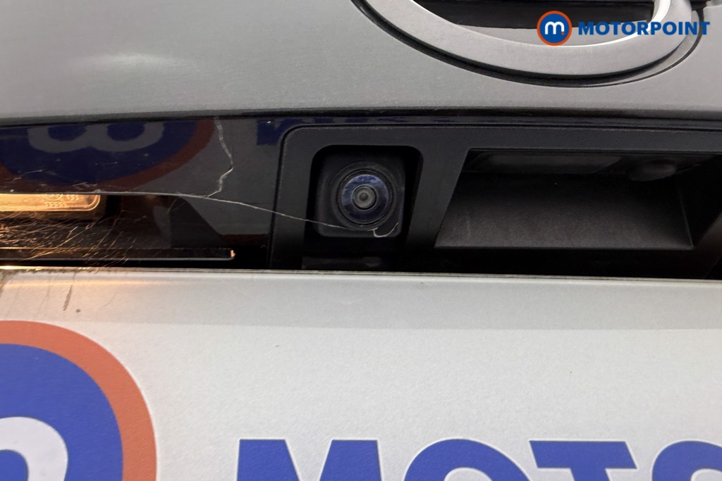 Nissan Juke N-Connecta Manual Petrol SUV - Stock Number (1566136) - 18th supplementary image