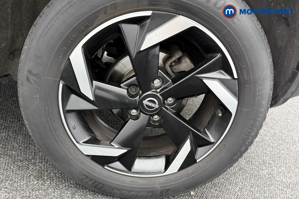 Nissan Juke N-Connecta Manual Petrol SUV - Stock Number (1566136) - 28th supplementary image