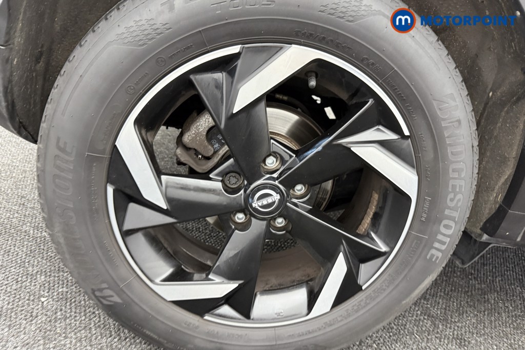 Nissan Juke N-Connecta Manual Petrol SUV - Stock Number (1566136) - 29th supplementary image