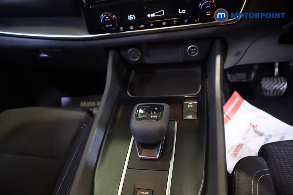 Nissan Qashqai Acenta Premium Automatic Petrol SUV - Stock Number (1566253) - 6th supplementary image