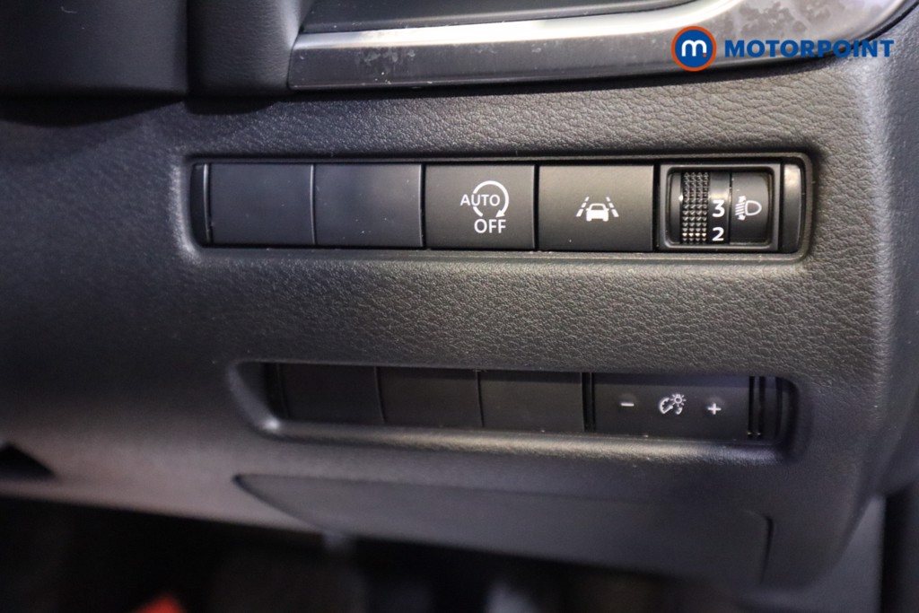 Nissan Qashqai Acenta Premium Automatic Petrol SUV - Stock Number (1566253) - 10th supplementary image