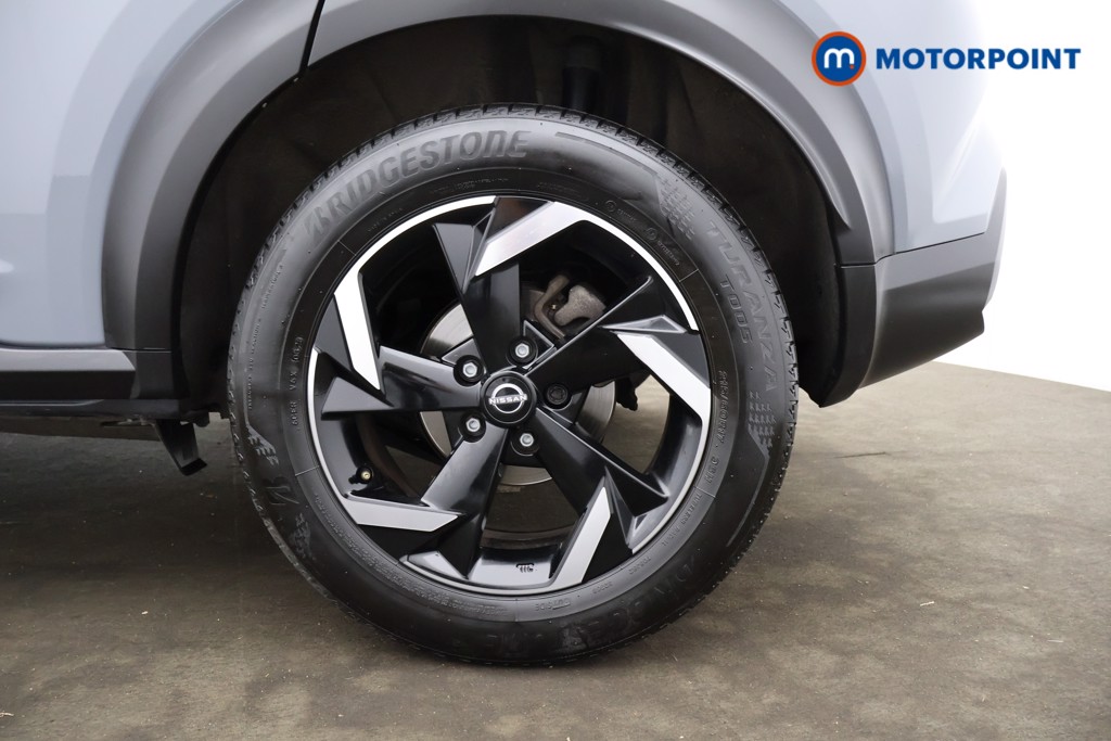 Nissan Juke N-Connecta Manual Petrol SUV - Stock Number (1566913) - 17th supplementary image