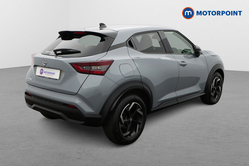 Nissan Juke N-Connecta Manual Petrol SUV - Stock Number (1566913) - Drivers side rear corner