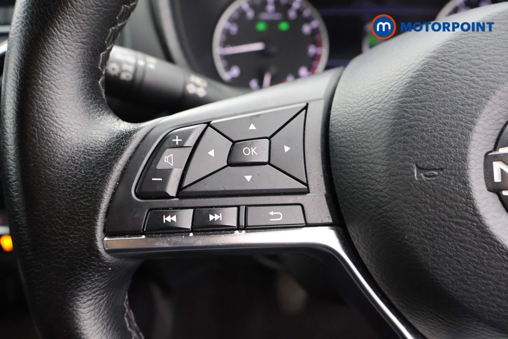 Nissan Juke N-Connecta Manual Petrol SUV - Stock Number (1566916) - 2nd supplementary image