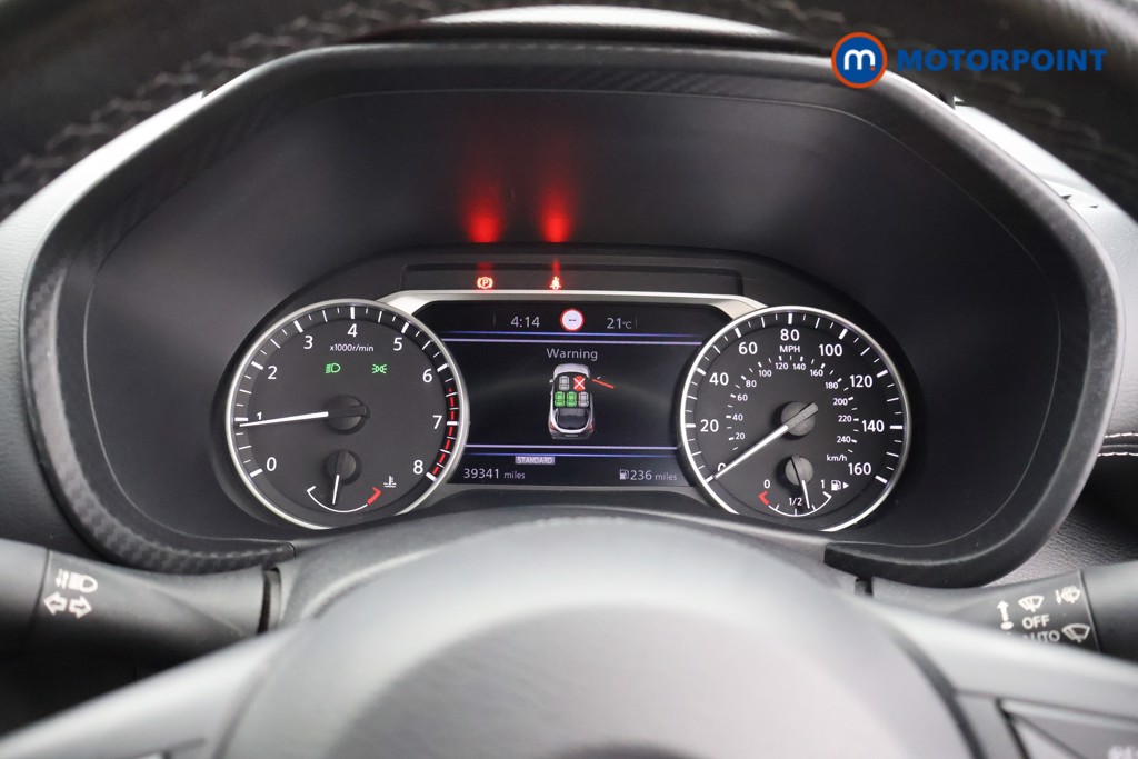 Nissan Juke N-Connecta Manual Petrol SUV - Stock Number (1566916) - 4th supplementary image