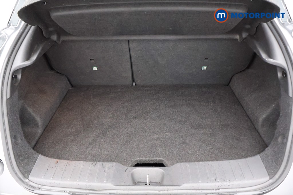 Nissan Juke N-Connecta Manual Petrol SUV - Stock Number (1566916) - 15th supplementary image