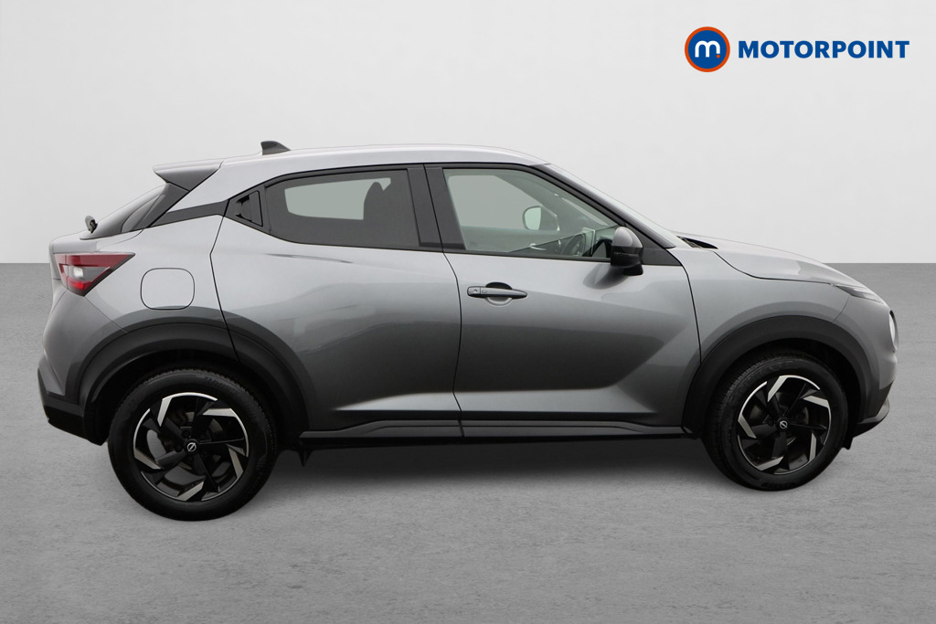 Nissan Juke N-Connecta Manual Petrol SUV - Stock Number (1566916) - Drivers side