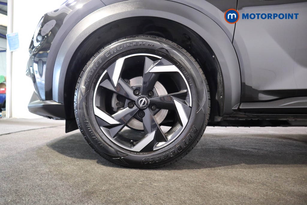 Nissan Juke N-Connecta Manual Petrol SUV - Stock Number (1566958) - 14th supplementary image