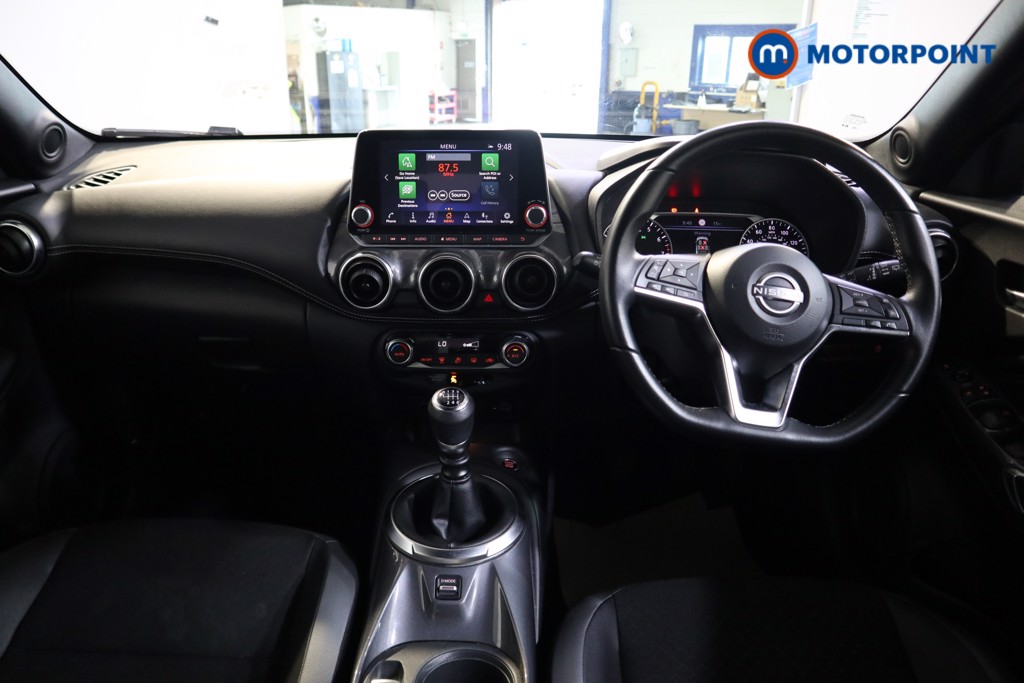 Nissan Juke N-Connecta Manual Petrol SUV - Stock Number (1566958) - 1st supplementary image