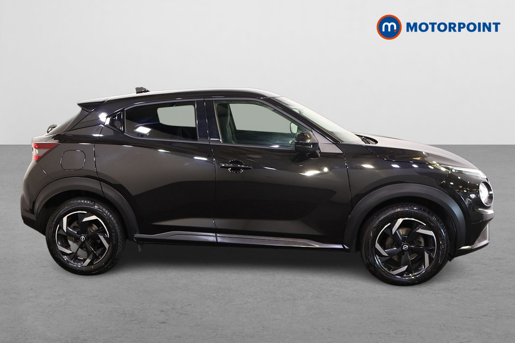 Nissan Juke N-Connecta Manual Petrol SUV - Stock Number (1566958) - Drivers side