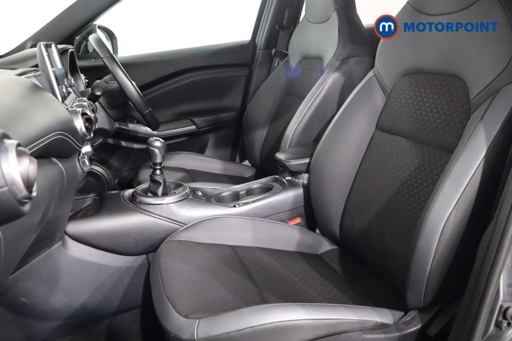 Nissan Juke N-Connecta Manual Petrol SUV - Stock Number (1566966) - 4th supplementary image