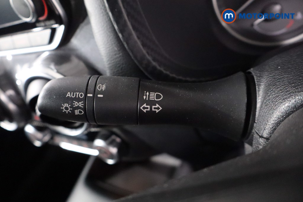 Nissan Juke N-Connecta Manual Petrol SUV - Stock Number (1566966) - 19th supplementary image