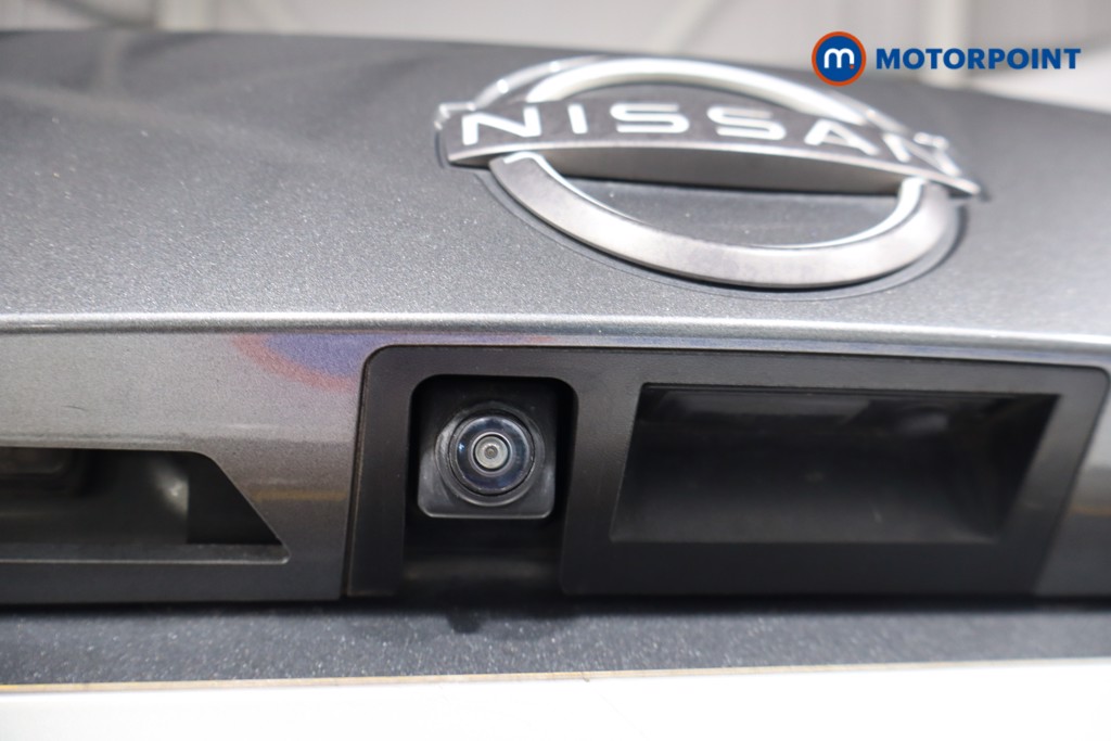 Nissan Juke N-Connecta Manual Petrol SUV - Stock Number (1566966) - 34th supplementary image