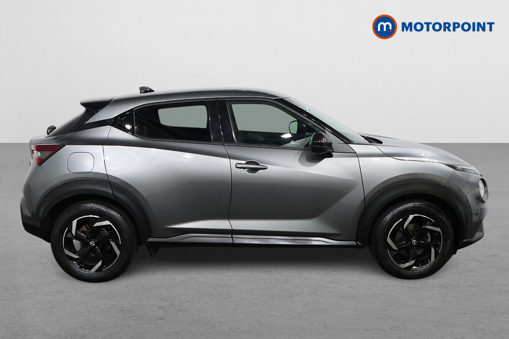 Nissan Juke N-Connecta Manual Petrol SUV - Stock Number (1566966) - Drivers side
