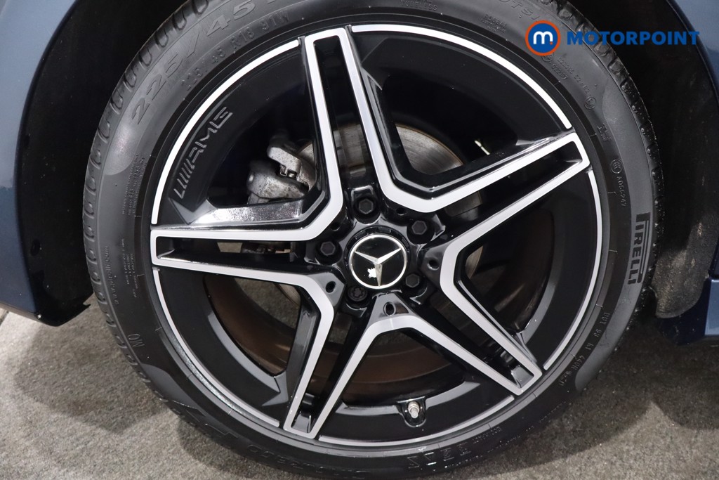 Mercedes-Benz A Class Amg Line Executive Edition Automatic Petrol Hatchback - Stock Number (1567054) - 9th supplementary image