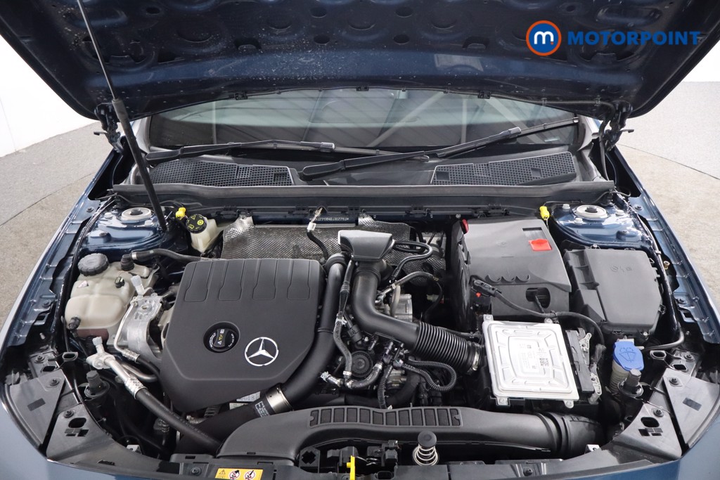 Mercedes-Benz A Class Amg Line Executive Edition Automatic Petrol Hatchback - Stock Number (1567054) - 32nd supplementary image