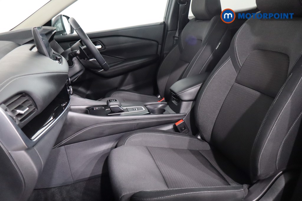 Nissan Qashqai N-Connecta Automatic Petrol SUV - Stock Number (1567246) - 4th supplementary image
