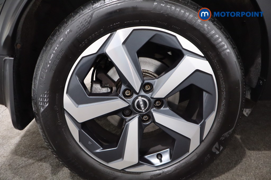 Nissan Qashqai N-Connecta Automatic Petrol SUV - Stock Number (1567246) - 9th supplementary image