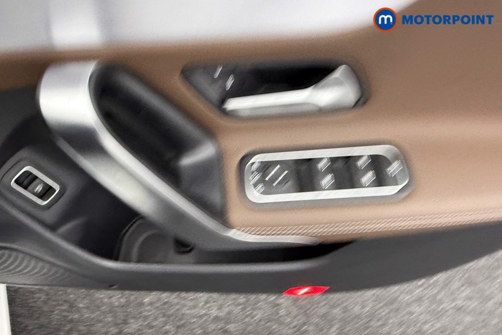 Mercedes-Benz CLA Amg Line Automatic Petrol Coupe - Stock Number (1567409) - 17th supplementary image