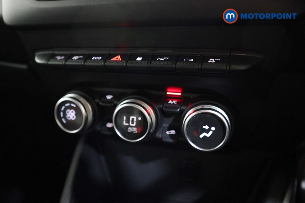 Dacia Duster Techroad Manual Petrol SUV - Stock Number (1567498) - 8th supplementary image
