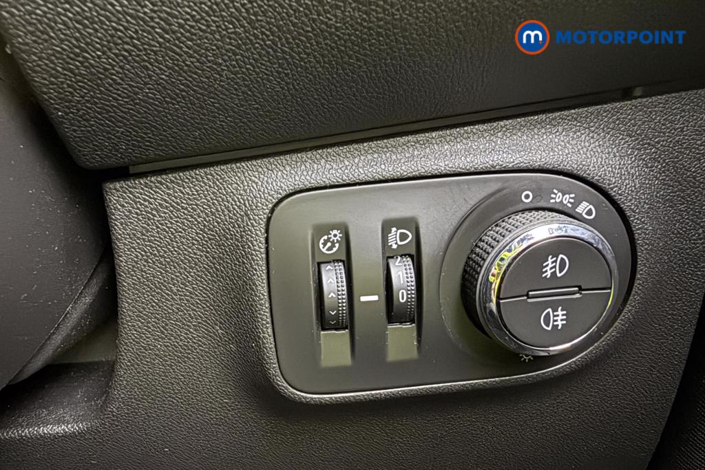 Vauxhall Corsa Limited Edition Manual Petrol Hatchback - Stock Number (1567642) - 11th supplementary image