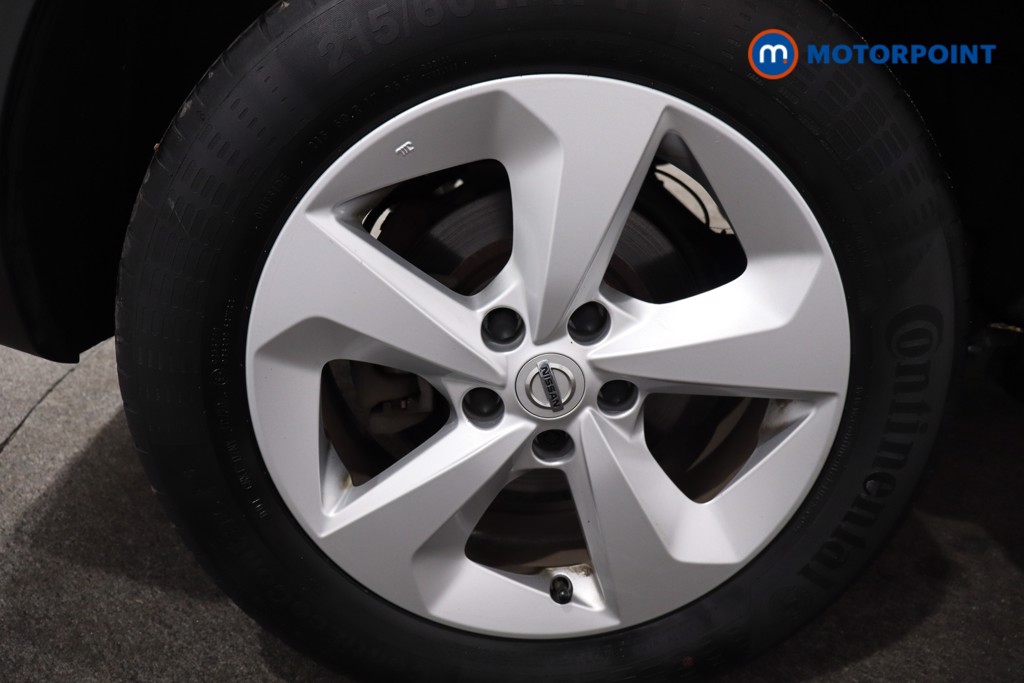 Nissan Qashqai Acenta Premium Manual Petrol SUV - Stock Number (1567747) - 9th supplementary image