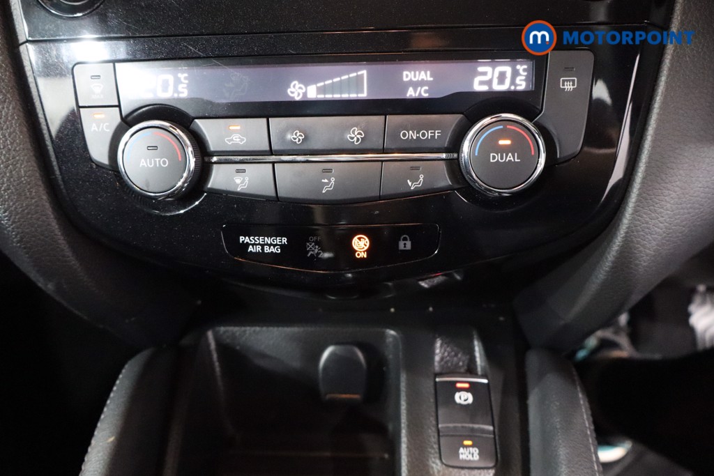 Nissan Qashqai Acenta Premium Manual Petrol SUV - Stock Number (1567747) - 16th supplementary image