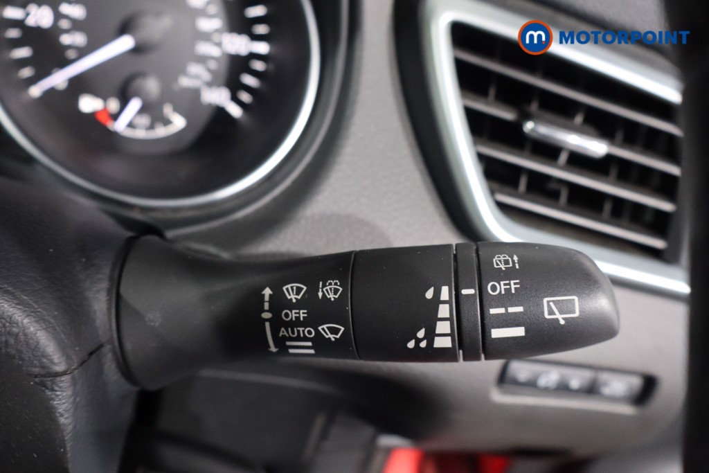 Nissan Qashqai Acenta Premium Manual Petrol SUV - Stock Number (1567748) - 18th supplementary image