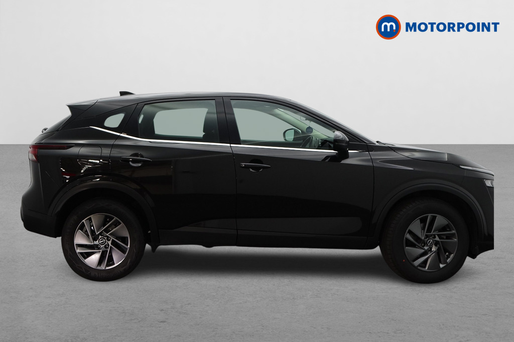 Nissan Qashqai Acenta Premium Manual Petrol SUV - Stock Number (1567766) - Drivers side