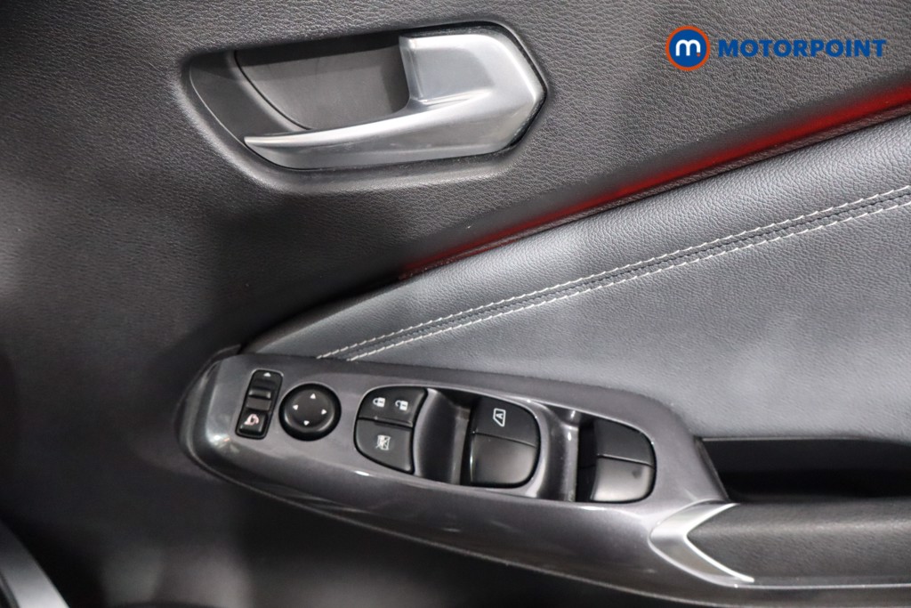 Nissan Juke Tekna Manual Petrol SUV - Stock Number (1568345) - 22nd supplementary image
