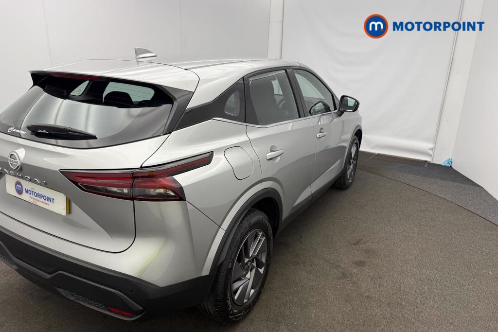 Nissan Qashqai Acenta Premium Manual Petrol SUV - Stock Number (1568418) - 16th supplementary image