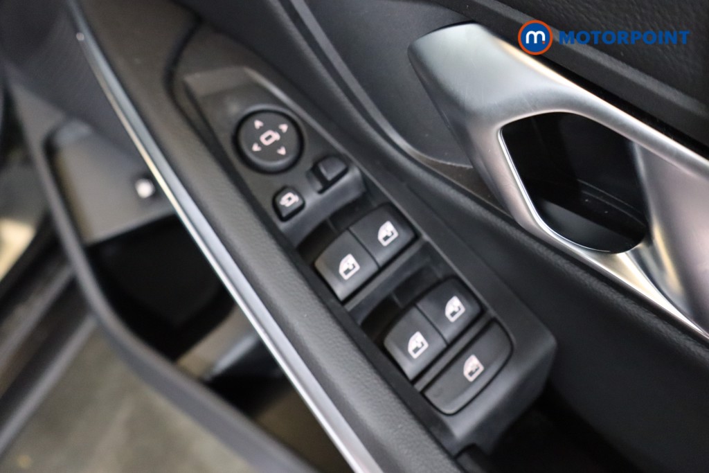 BMW 3 Series M Sport Automatic Petrol Plug-In Hybrid Saloon - Stock Number (1568757) - 16th supplementary image