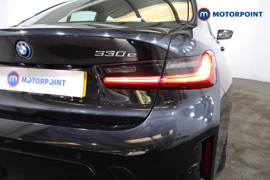 BMW 3 Series M Sport Automatic Petrol Plug-In Hybrid Saloon - Stock Number (1568757) - 29th supplementary image