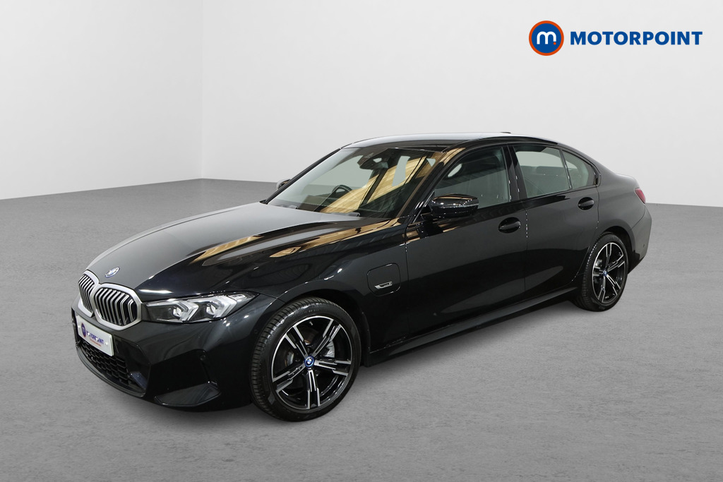 BMW 3 Series M Sport Automatic Petrol Plug-In Hybrid Saloon - Stock Number (1568757) - Passenger side front corner