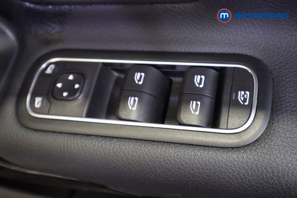 Mercedes-Benz A Class SE Automatic Petrol Hatchback - Stock Number (1568853) - 9th supplementary image