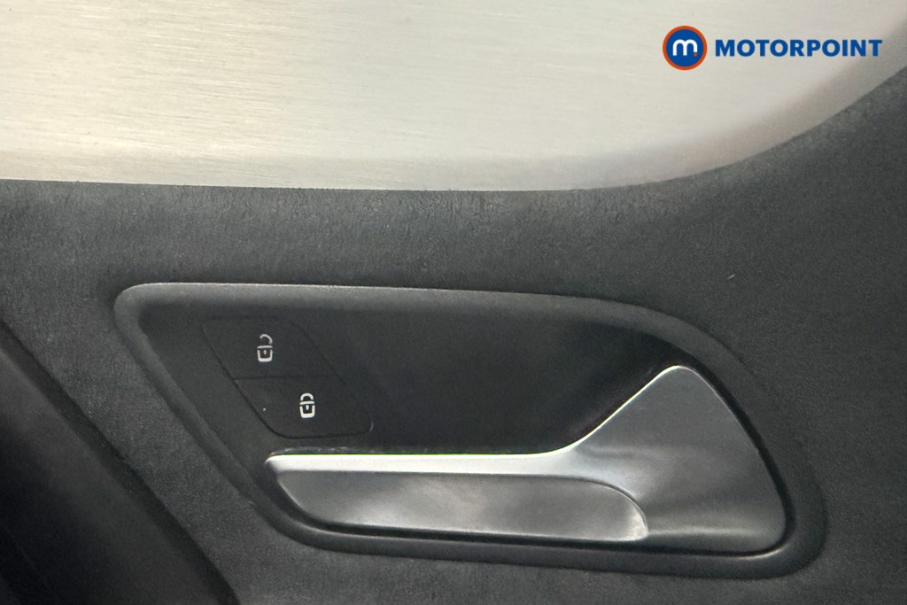 Mercedes-Benz A Class Amg Line Automatic Petrol Hatchback - Stock Number (1568870) - 17th supplementary image