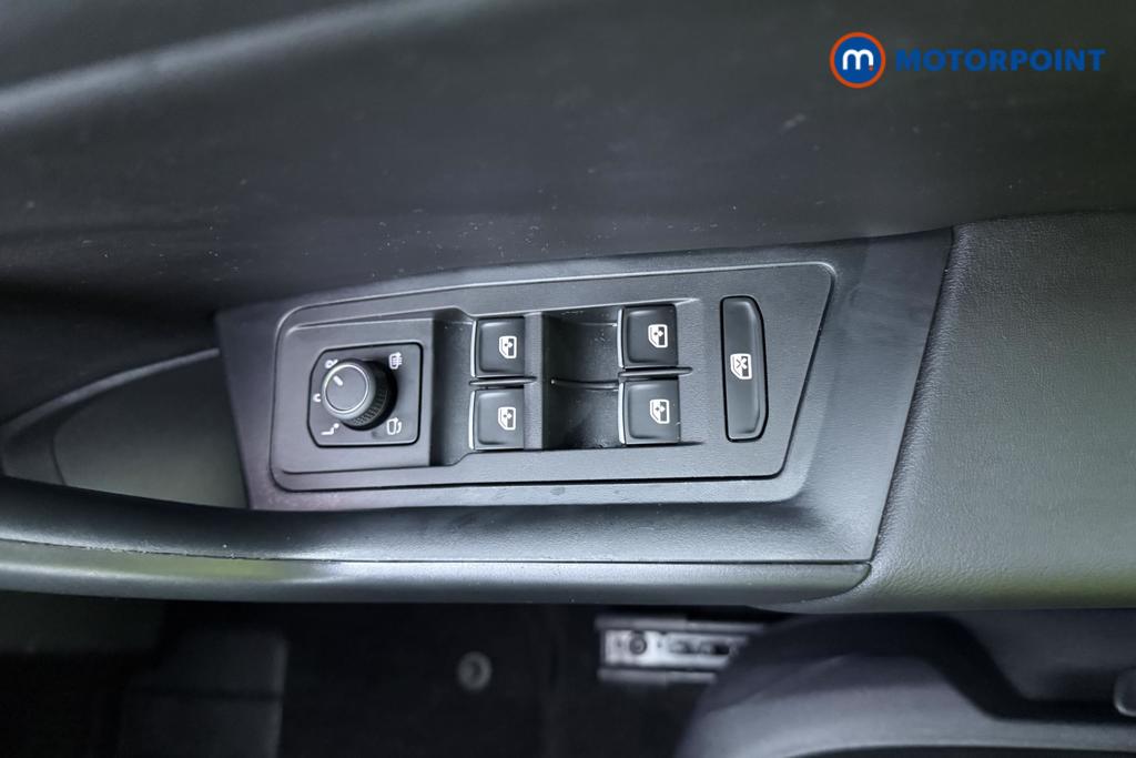 Volkswagen T-Roc R-Line Automatic Petrol SUV - Stock Number (1569236) - 11th supplementary image