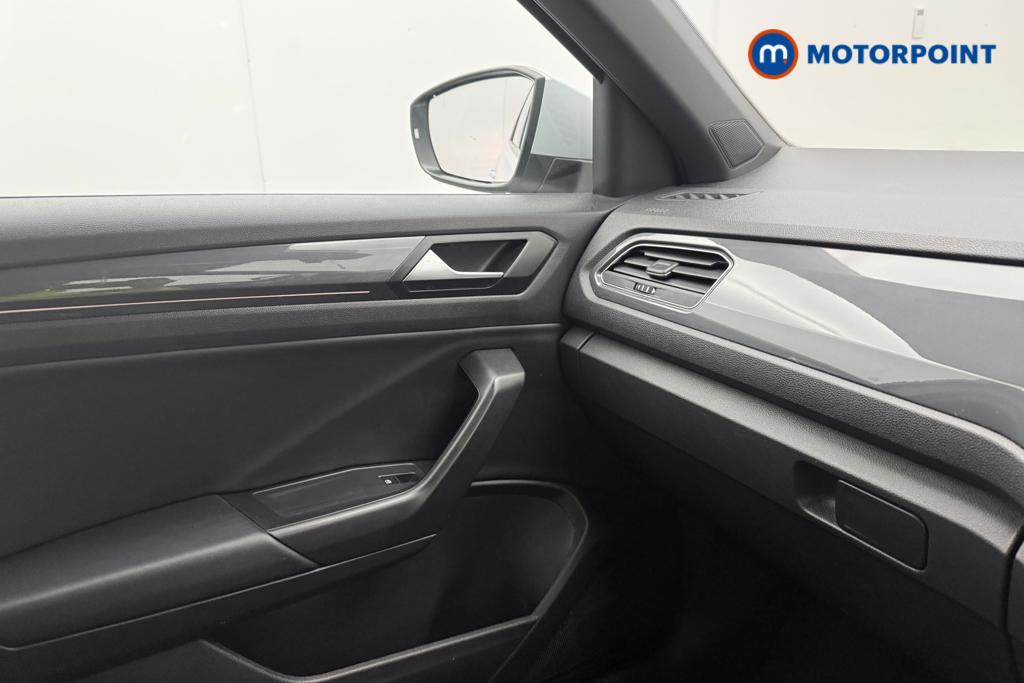 Volkswagen T-Roc R-Line Automatic Petrol SUV - Stock Number (1569236) - 23rd supplementary image