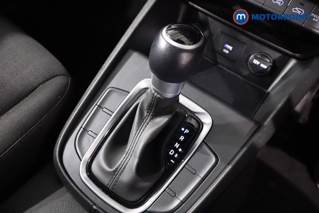 Hyundai Kona Se Connect Automatic Petrol-Electric Hybrid SUV - Stock Number (1569265) - 14th supplementary image