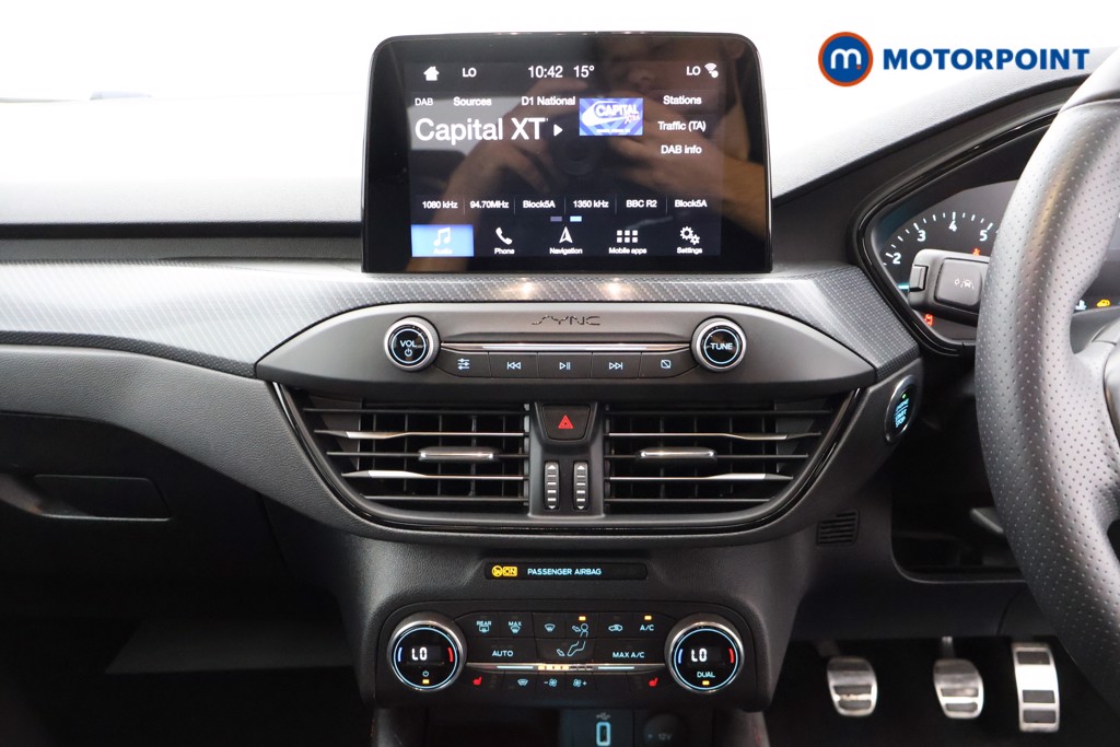 Ford Focus St-Line X Manual Petrol Hatchback - Stock Number (1569288) - 5th supplementary image