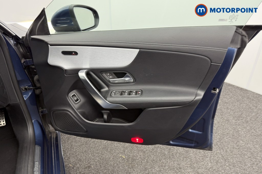 Mercedes-Benz CLA Amg Line Automatic Petrol Coupe - Stock Number (1569387) - 18th supplementary image