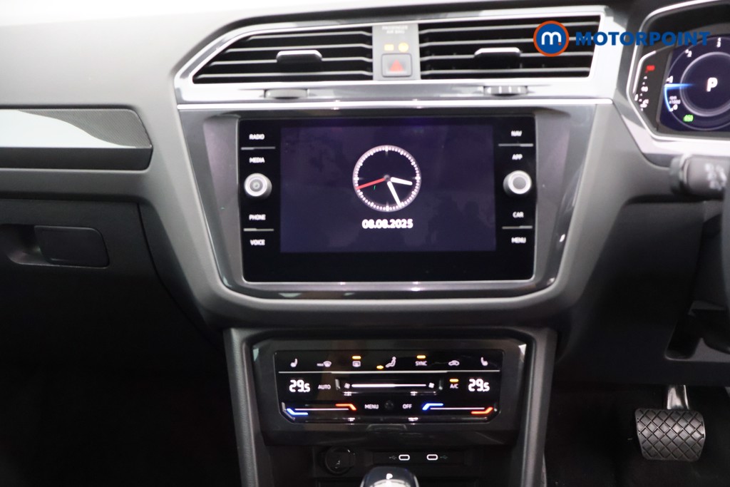 Volkswagen Tiguan Elegance Automatic Diesel SUV - Stock Number (1569413) - 5th supplementary image